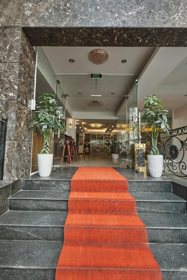 Sai Gon'S Book Hotel - The Airport Front Ho Chi Minh-staden Exteriör bild